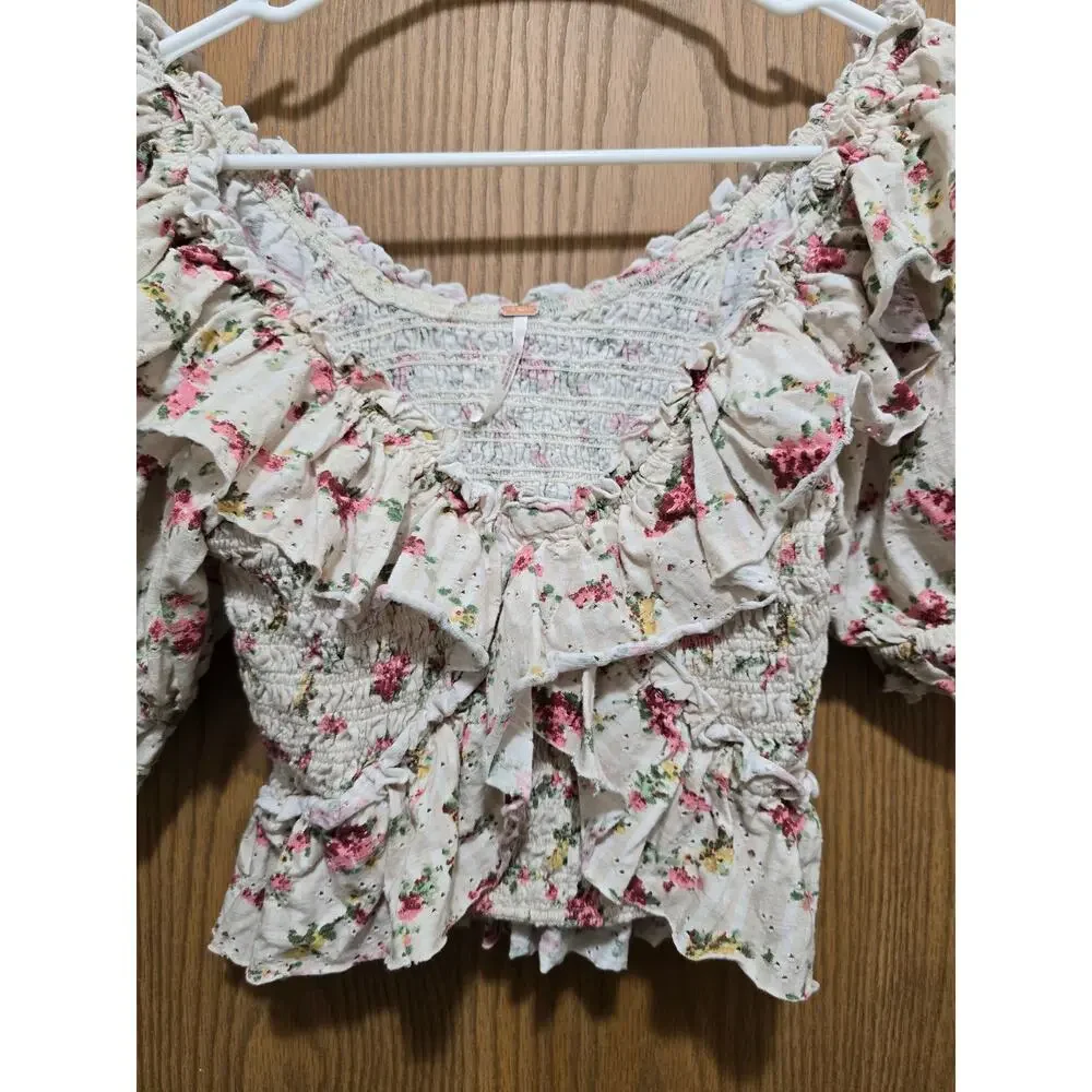 Free People Extra Small Favorite Girl Cream Floral Smocked Boho Ruffle Blouse